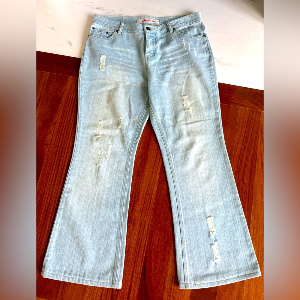 NWOT Women’s Junior Denim Jeans Pant Destructed Distressed Wide Leg NEW Size 13